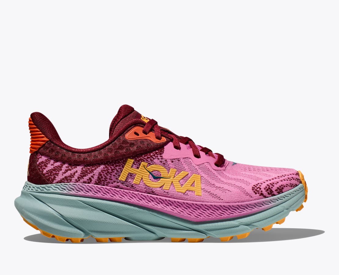 HOKA WOMENS CHALLENGER ATR 7 - STRAWBERRY / CABERNET