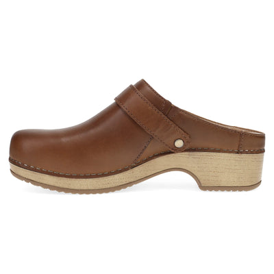 DANSKO WOMENS BAYLOR - TAN OILED LEATHER