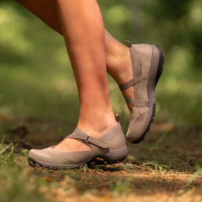 DANSKO WOMENS PRIMROSE - TAUPE BURNISHED SD