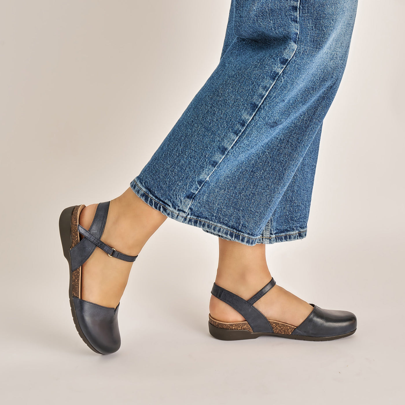 DANSKO WOMENS ROWAN - NAVY BURNISHED