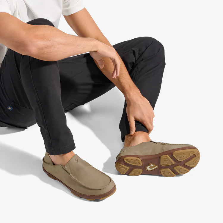 OLUKAI MENS MOLOA - CLAY / TOFFEE