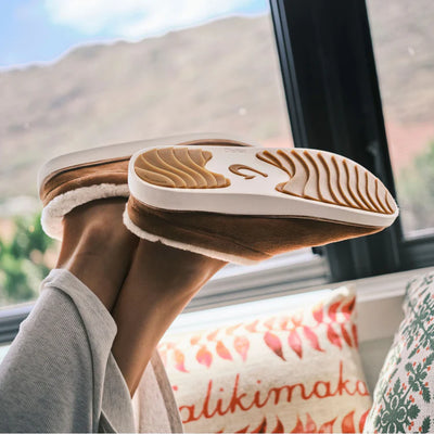OLUKAI WOMENS MANI - TAN / GOLDEN SAND
