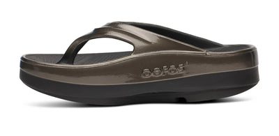 OOFOS WOMENS OOMEGA LUXE - TITANIUM MIRROR