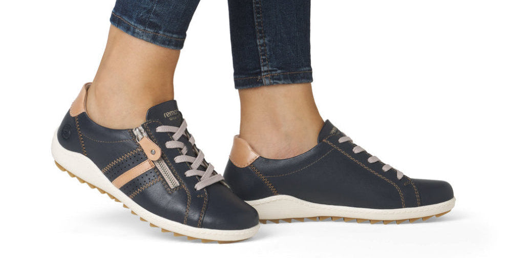 DAVIDSON SHOES
