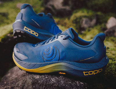 TOPO MENS MOUNTAIN RACER 4 - NAVY ORANGE